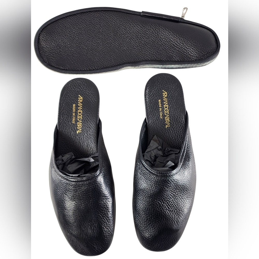 Black Deer Leather Slippers With Carry Case